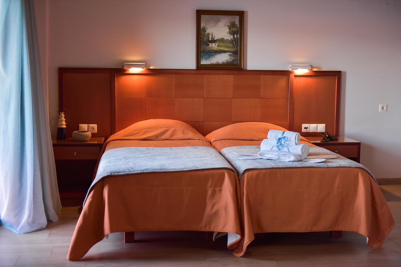 Oscar Hotel Amfilochía エクステリア 写真