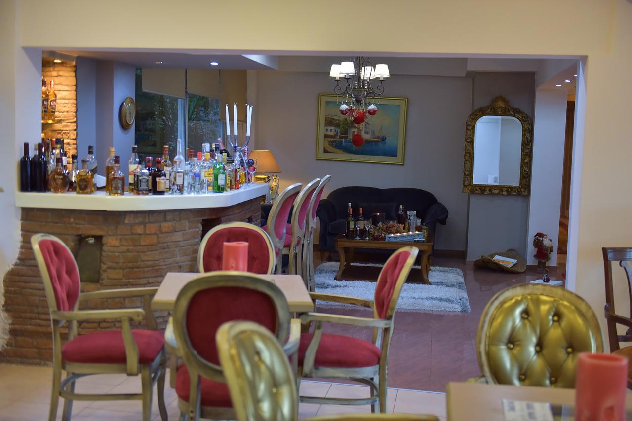 Oscar Hotel Amfilochía エクステリア 写真